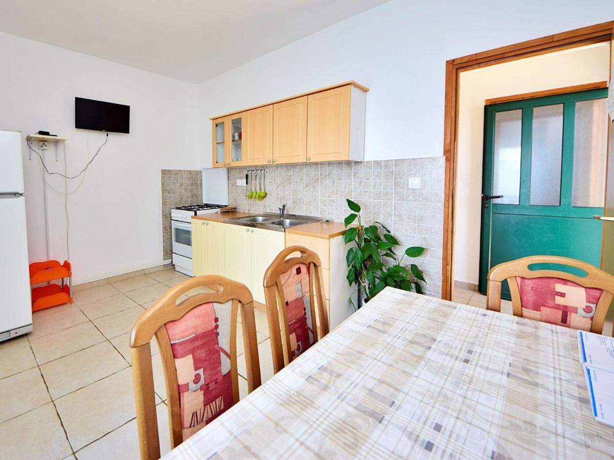 Holiday Home Tina - Hvr501 By Interhome Gdinj Εξωτερικό φωτογραφία