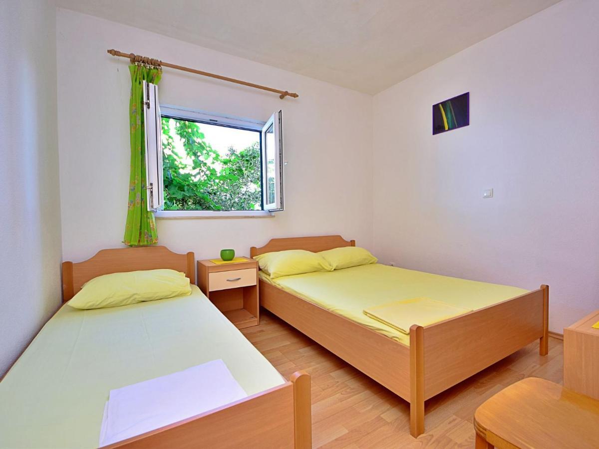 Holiday Home Tina - Hvr501 By Interhome Gdinj Εξωτερικό φωτογραφία